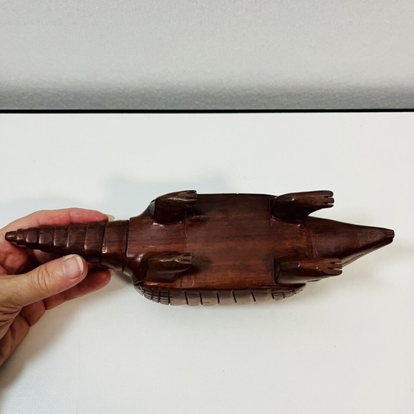 Vintage Hand-Carved Wooden Armadillo Figure Ironwood 10" Long Unique Rare Find - Picture 7 of 8